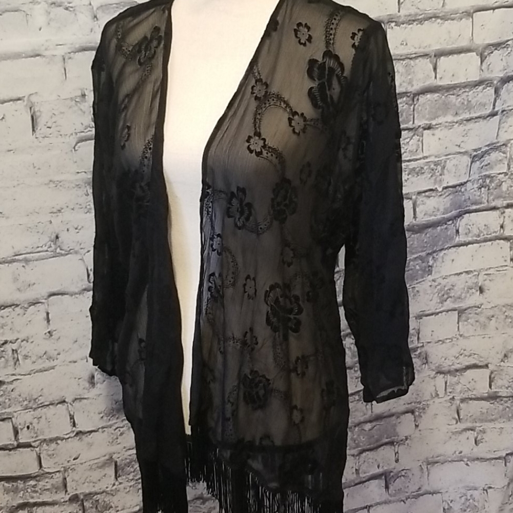 Black Poppy Wrap